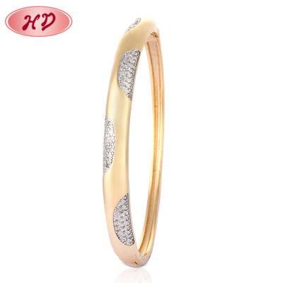 Lovely Flower Shape Design Women Gold Plated Crystal Bangle for Women