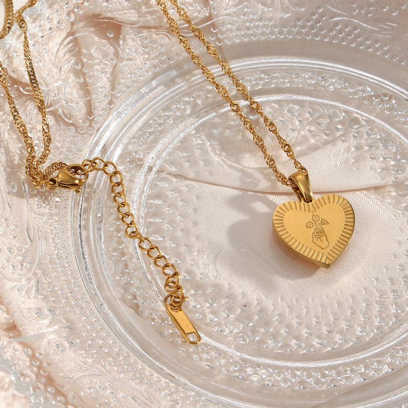Manufacturer Stainless Steel Jewellery Custom High Quality Waterproof Fashion Heart Jewelry 18K Gold Plated Necklace Wholesal
