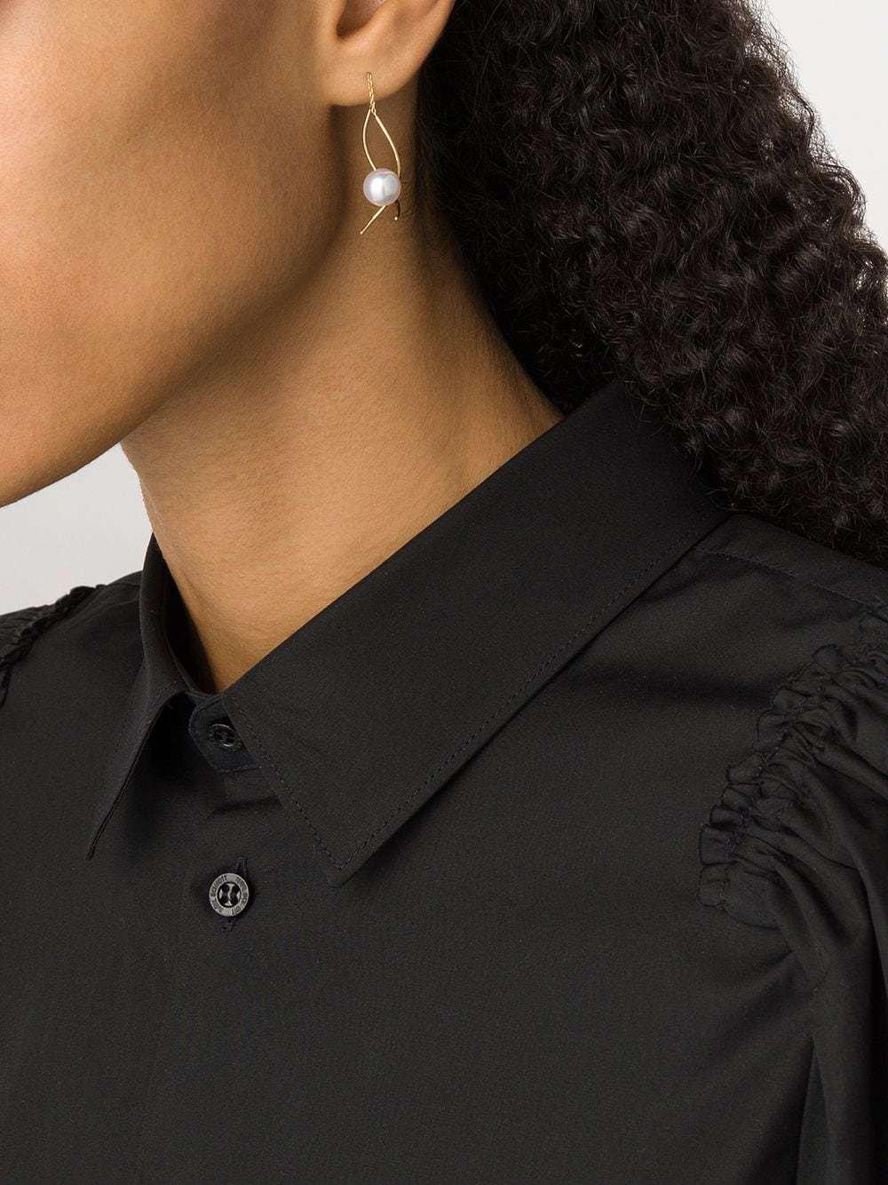 Fashionable and Elegant Crisscross Set Pearl Earrings Jewelry