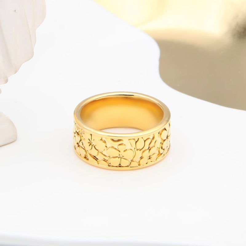 Super Fashion Latest Width Sand Stone Texture Gold Plated Finger Rings Women