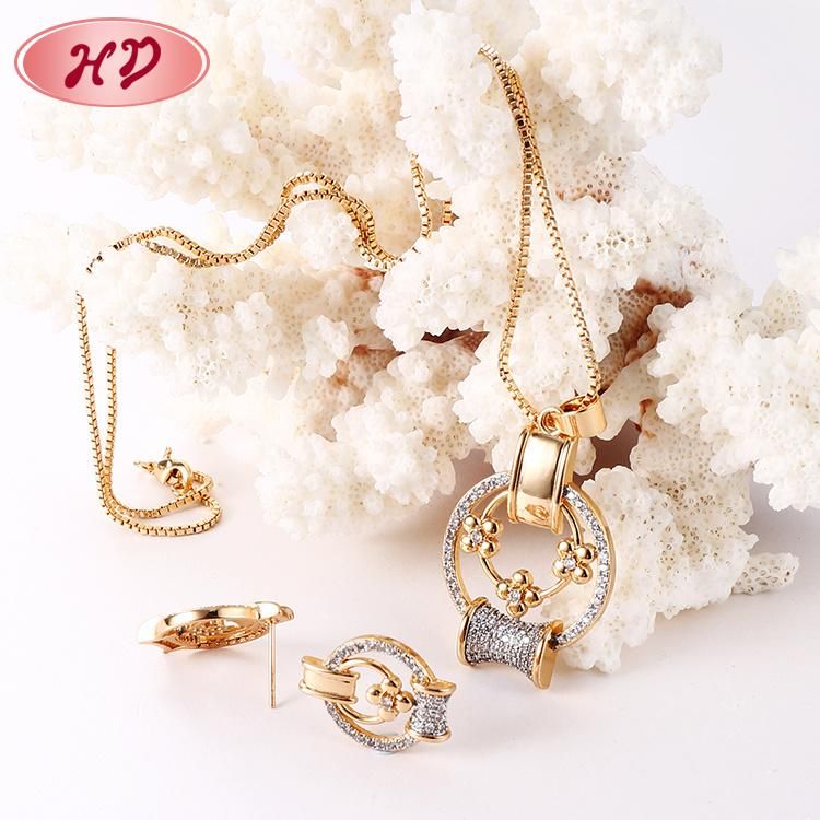 Fashion Decoration 18K Gold Plated Alloy Silver Jewelry Sets for Female