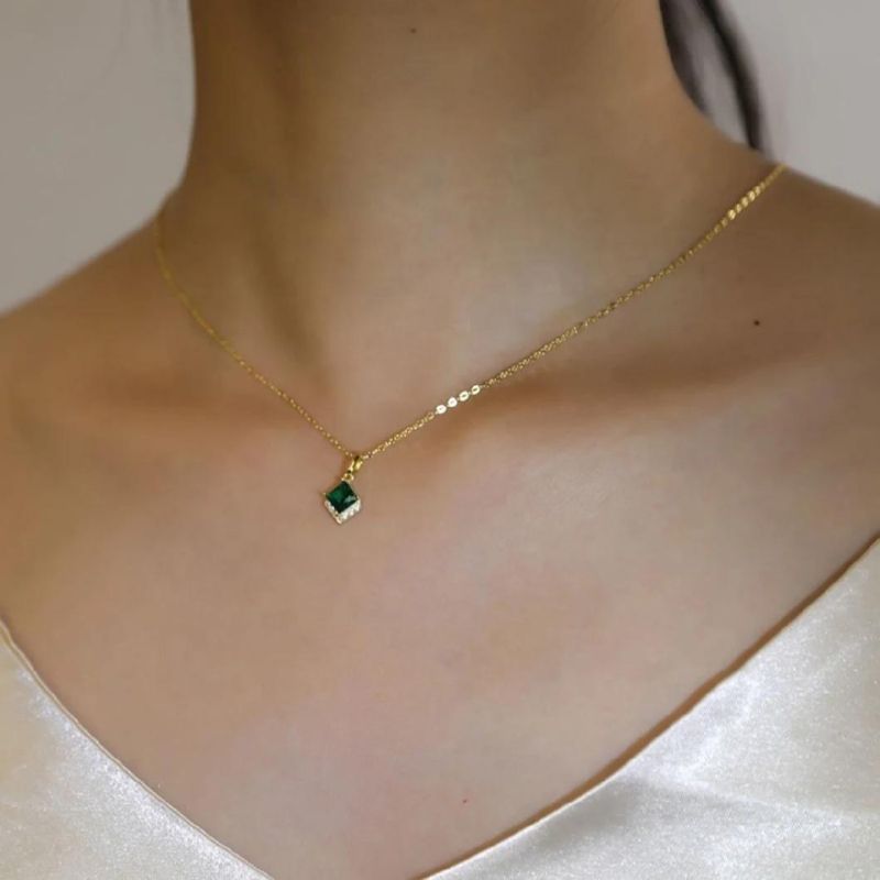 925 Sterling Silver Simple Green Zircon Pendant Clavicle Chain Necklace for Women Light Luxury Wedding Jewelry