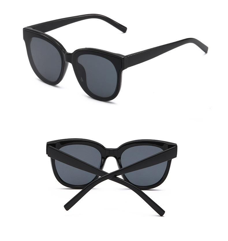 Trendy Oversized Sunnies Unique Mirrored and Polarized Flat Lens with a Lightweight PC Frame Cat Eye Shape Sunglasses