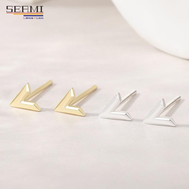 S925 Silver V-Shaped Fashionable, Personalized Ear Care Small Earrings