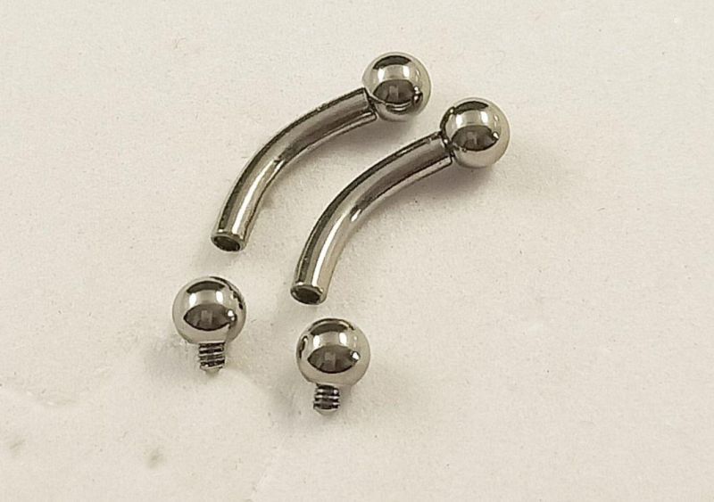 Fashion Jewelry Body Piercing G23 Titanium ASTM F136 Titanium Piercing with Internal Thread Banana Tp1903I