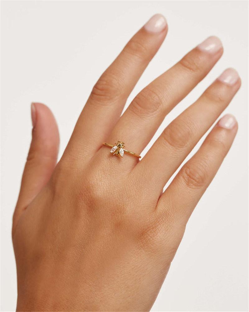 Factory Customed Brass Alloy Buzz Ring in 18K Gold Plated for Women Jewellry