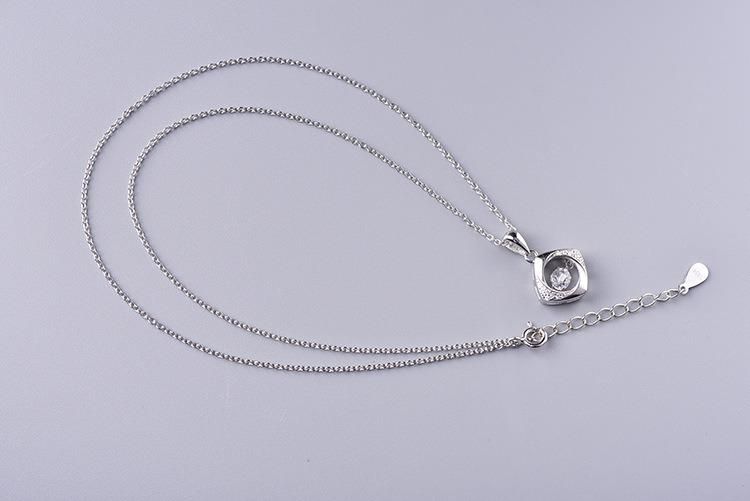 Beating Heart Clavicle Chain for Women Jewelry Square Necklace