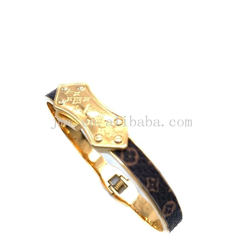 European Fashion Simple Bracelet Retro Speed 18K Gold Plated Bracelet Temperament Jewelry for Women