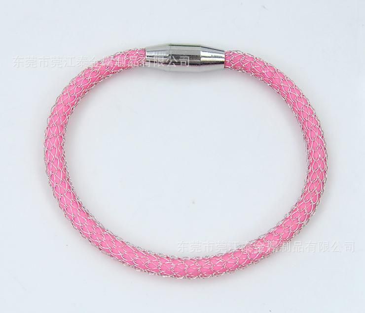 Pretty Silicone Bracelet with Small Metal Cross for Jewellery