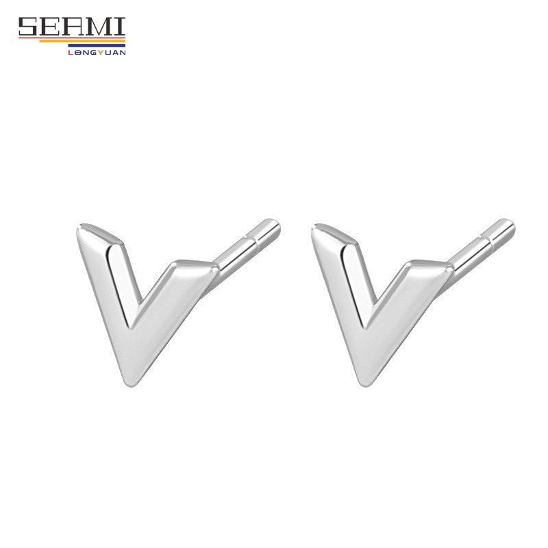 S925 Silver V-Shaped Fashionable, Personalized Ear Care Small Earrings
