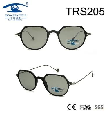 Italy Designer Latest Fashion Frame Tr90 Sunglasses (TRS205)