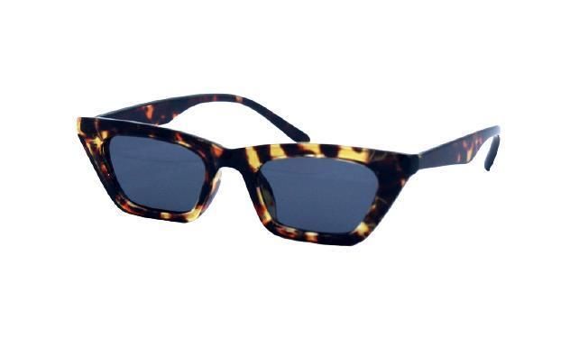 Wholesale Women′s Retro Cat Eye Style Stripe Pattern Polarized Sunglasses