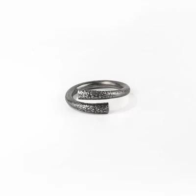 Punk Black MID Finger Knuckle Ring Set Simple Spiral Opening Ring