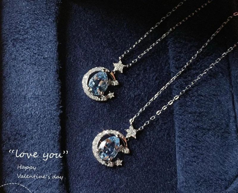 Luxury 18K Gold Diamond Inlaid Aquamarine Necklace