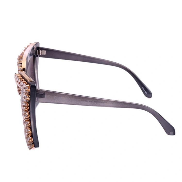 2021 Women Cateye Sunglass with Pearl Embllishment