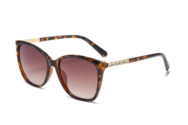 Classic Style Rhinestone Decorative Temple Fahsionable Sunglasses