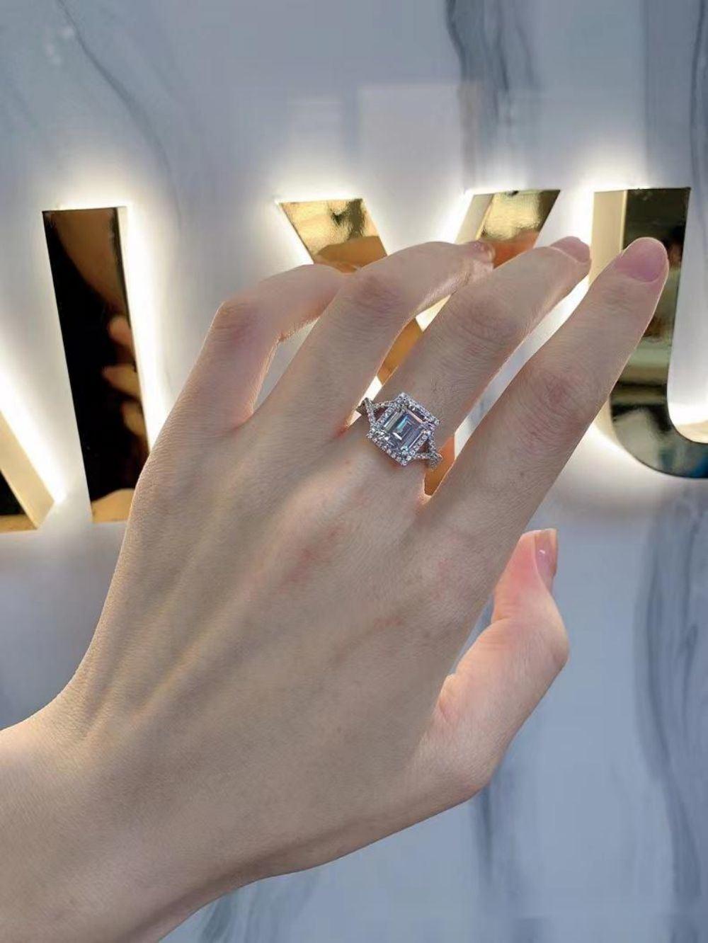 2022 Fashion Accessories High Carbon Diamond Rings Wedding Engagement 925 Sterling Silver Ring