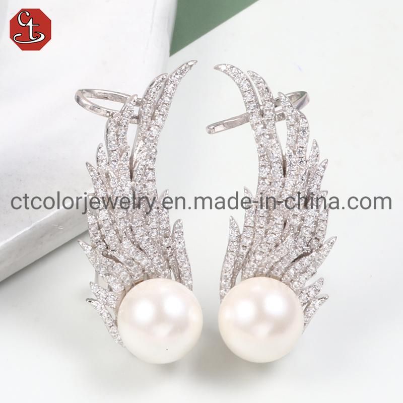 Fashion Black Pearl Wing Shape Design Earrings