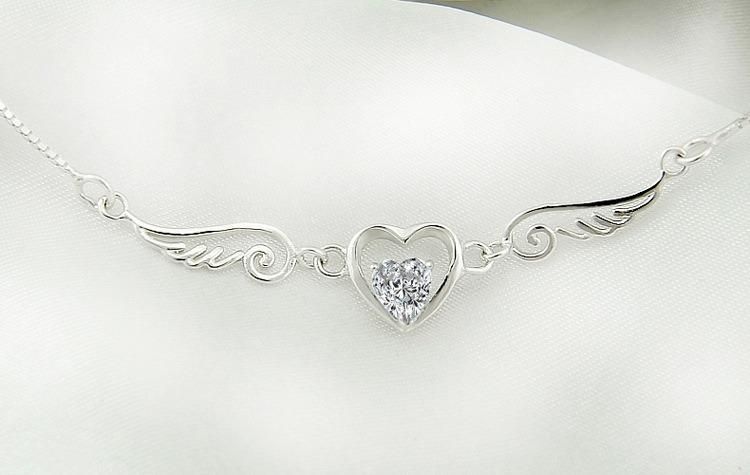 Fashion Wings Women Love Heart Zircon Sweater Pendant Necklace